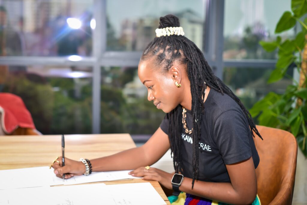 Kenyan Afro-Indie singer Njerae signs with UMG EA